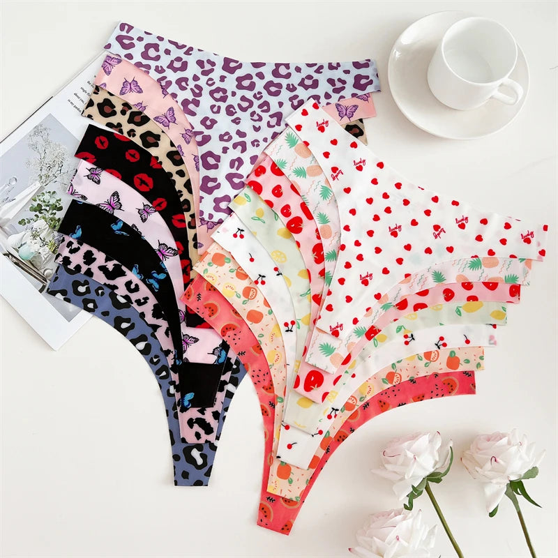 4Pcs Seamless Print Thongs Set – Ultra Soft & Sexy Comfort Fit Women’s Underwear