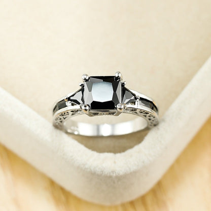 Inlaid Black Zircon Ring