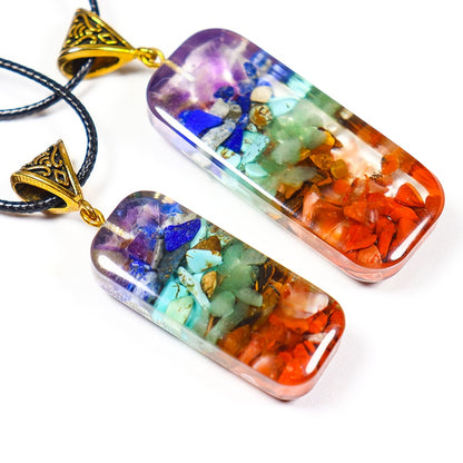 7 Chakra Retro Reiki Healing Energy Crystal Pendant